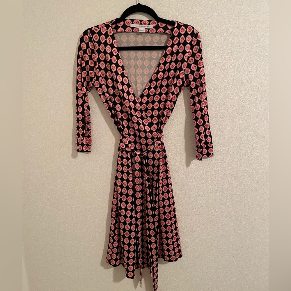 DVF Julian Silk Wrap Dress sz 2